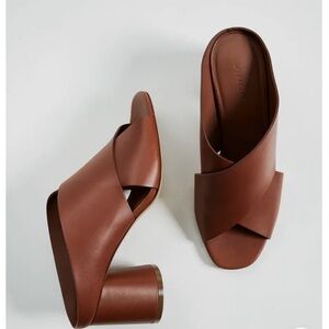 Vince Theron Leather Crisscross Sandals - Size 8